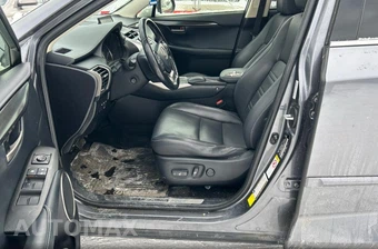 2015 Lexus NX 300h - miniatura 11