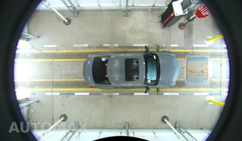 2015 Lexus RC 350 – miniatura 18