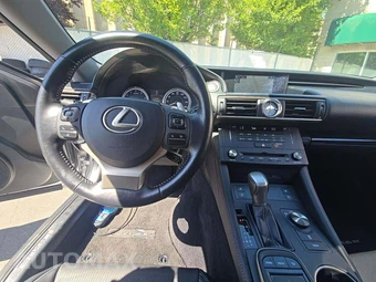 2015 Lexus RC 350 – miniatura 10