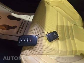 2015 Lexus RC 350 – miniatura 8