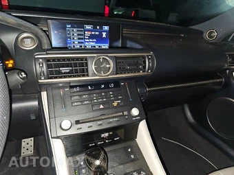 2015 Lexus RC F – miniatura 11