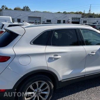 2015 Lincoln MKC Base - miniatura 10
