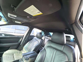 2015 Lincoln MKS – miniatura 11
