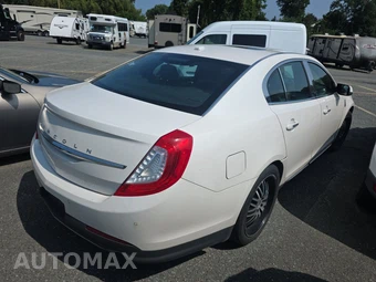 2015 Lincoln MKS - miniatura 4