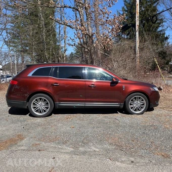 2015 Lincoln MKT EcoBoost – miniatura 4