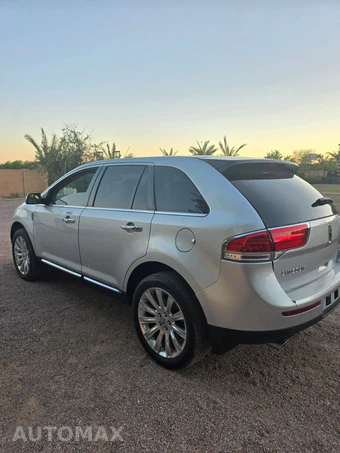 2015 Lincoln MKX – miniatura 4