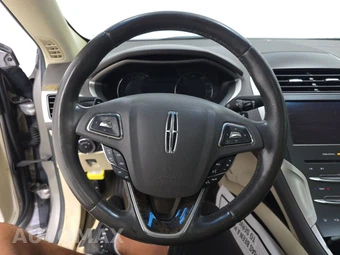 2015 Lincoln MKZ – miniatura 10