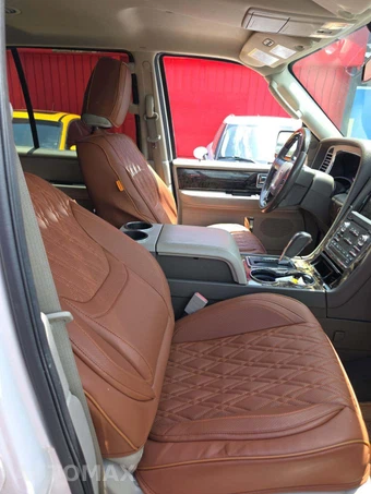 2015 Lincoln Navigator L – miniatura 18
