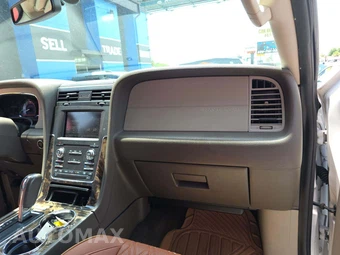 2015 Lincoln Navigator L – miniatura 19
