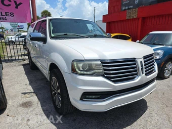 2015 Lincoln Navigator L – miniatura 4