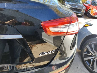 2015 Maserati Ghibli – miniatura 23