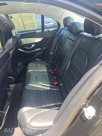 2015 Mercedes-Benz C 300 4MATIC Sedan – miniatura 13