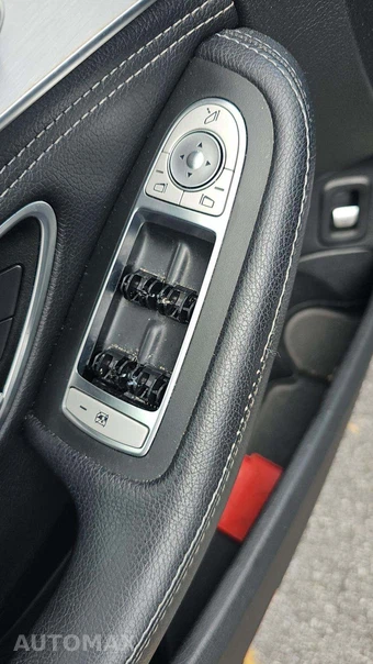 2015 Mercedes-Benz C 300 4MATIC Sedan - miniatura 18