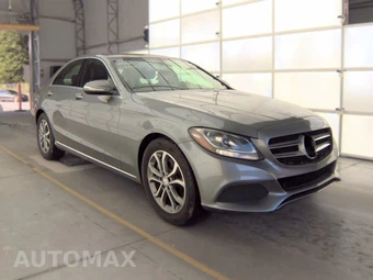 2015 Mercedes-Benz C 300 4MATIC Sedan - miniatura 3