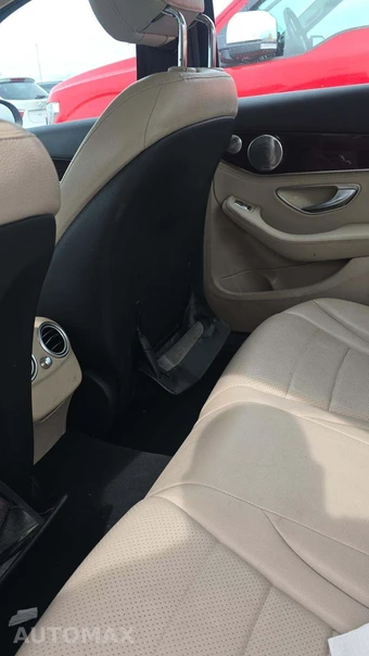 2015 Mercedes-Benz C 300 4MATIC Sedan - miniatura 36