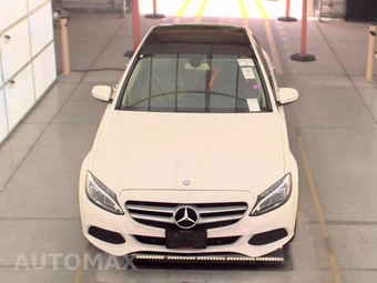 2015 Mercedes-Benz C 300 4MATIC Sedan – miniatura 2