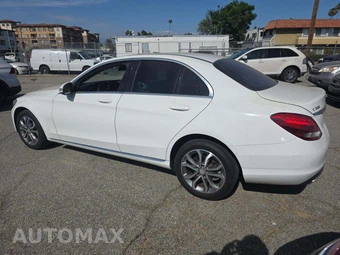 2015 Mercedes-Benz C 300 4MATIC Sedan – miniatura 2