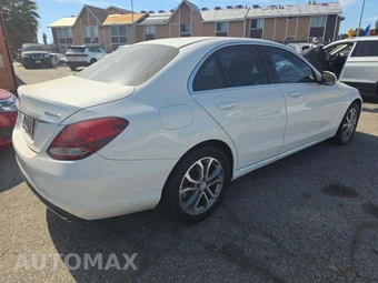 2015 Mercedes-Benz C 300 4MATIC Sedan – miniatura 3