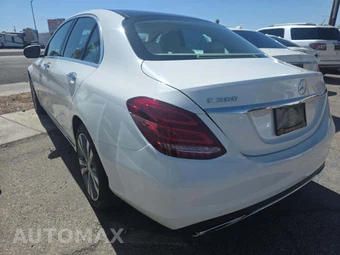 2015 Mercedes-Benz C 300 4MATIC Sedan – miniatura 2