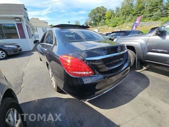 2015 Mercedes-Benz C 300 4MATIC Sedan - miniatura 2