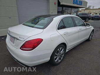2015 Mercedes-Benz C 300 4MATIC Sedan – miniatura 3