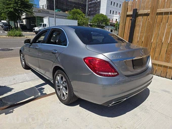 2015 Mercedes-Benz C 300 4MATIC Sedan – miniatura 2