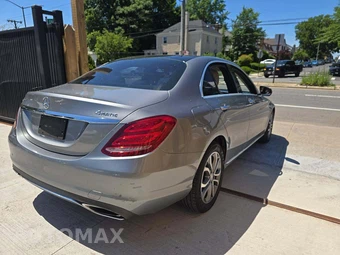 2015 Mercedes-Benz C 300 4MATIC Sedan – miniatura 3