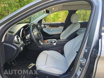 2015 Mercedes-Benz C 300 4MATIC Sedan – miniatura 3