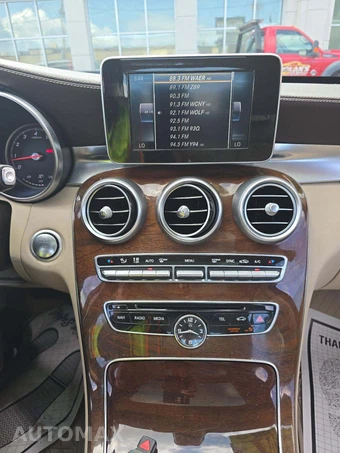 2015 Mercedes-Benz C 300 4MATIC Sedan w/Luxury Pkg - miniatura 10