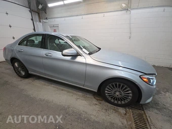 2015 Mercedes-Benz C 300 4MATIC Sedan w/Luxury Pkg - miniatura 3