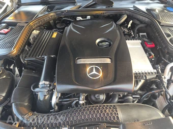 2015 Mercedes-Benz C 300 4MATIC Sedan w/Sport Pkg - miniatura 15