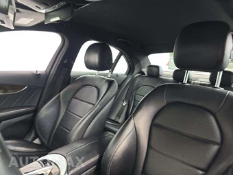2015 Mercedes-Benz C 300 4MATIC Sedan w/Sport Pkg - miniatura 11