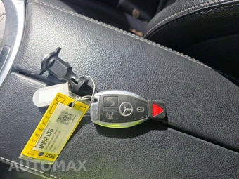 2015 Mercedes-Benz C 300 Sedan – miniatura 5