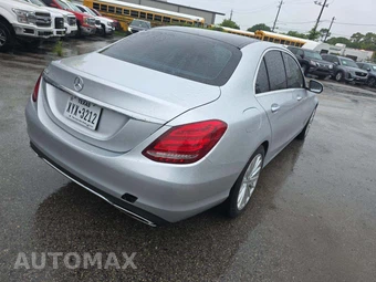 2015 Mercedes-Benz C 300 Sedan – miniatura 3