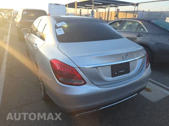 2015 Mercedes-Benz C 300 Sedan – miniatura 5