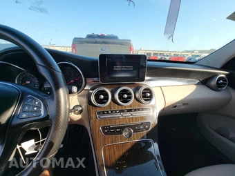 2015 Mercedes-Benz C 300 Sedan – miniatura 11