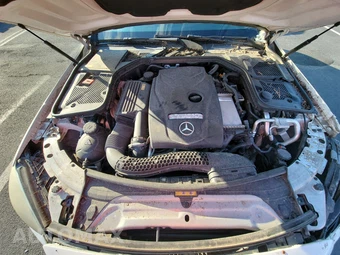 2015 Mercedes-Benz C 300 Sedan – miniatura 15