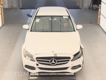 2015 Mercedes-Benz C 300 Sedan – miniatura 2