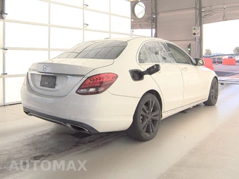 2015 Mercedes-Benz C 300 Sedan – miniatura 4