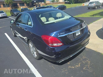 2015 Mercedes-Benz C 300 Sedan – miniatura 2