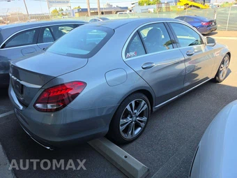2015 Mercedes-Benz C 300 Sedan – miniatura 3