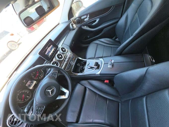 2015 Mercedes-Benz C 300 Sedan – miniatura 8