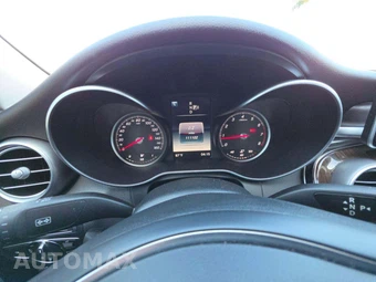 2015 Mercedes-Benz C 300 Sedan – miniatura 9