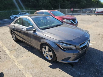 2015 Mercedes-Benz CLA 250 4MATIC - miniatura 3
