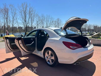2015 Mercedes-Benz CLA 250 4MATIC - miniatura 24