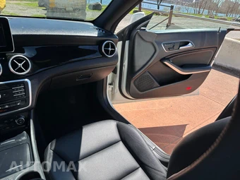 2015 Mercedes-Benz CLA 250 4MATIC - miniatura 39