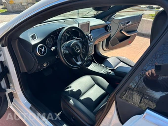 2015 Mercedes-Benz CLA 250 4MATIC - miniatura 41