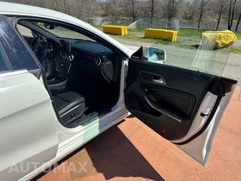 2015 Mercedes-Benz CLA 250 4MATIC - miniatura 56