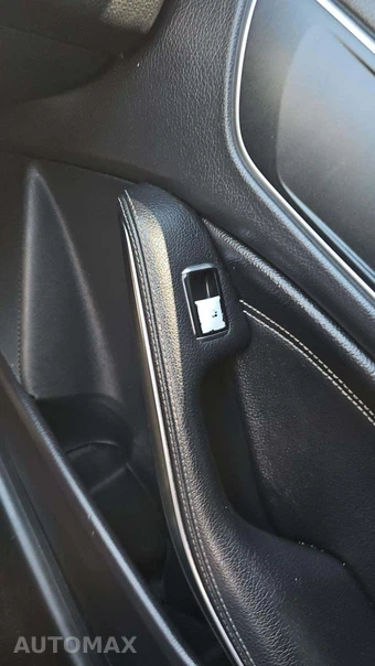 2015 Mercedes-Benz CLA 250 – miniatura 29