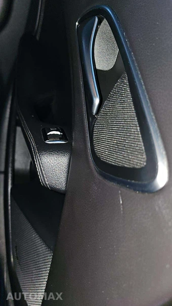 2015 Mercedes-Benz CLA 250 – miniatura 30